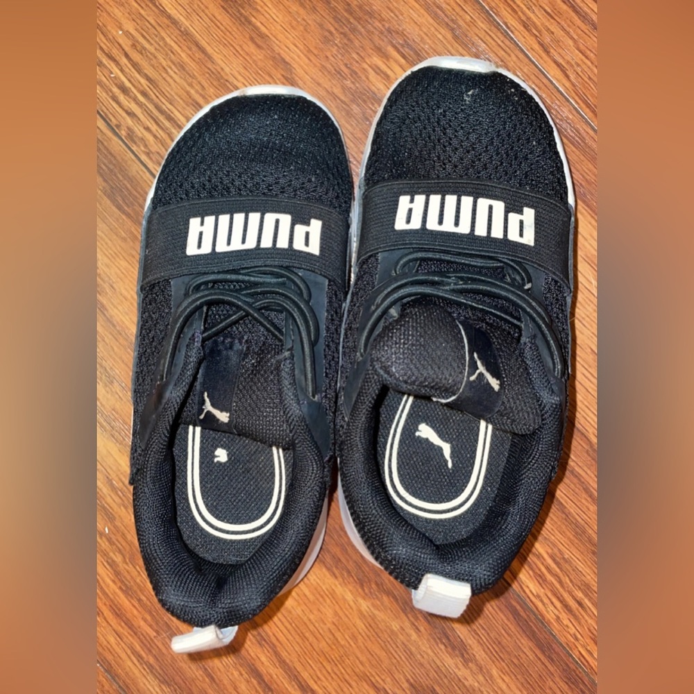 Toddler puma sneakers